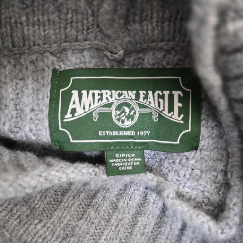 American Eagle Womens S Oversized Gray Mock Neck Cable Knit Sweater - Image 8