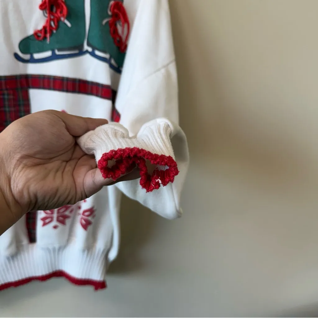 Vintage Holiday White Red Multicolor Pullover sweater - Image 4