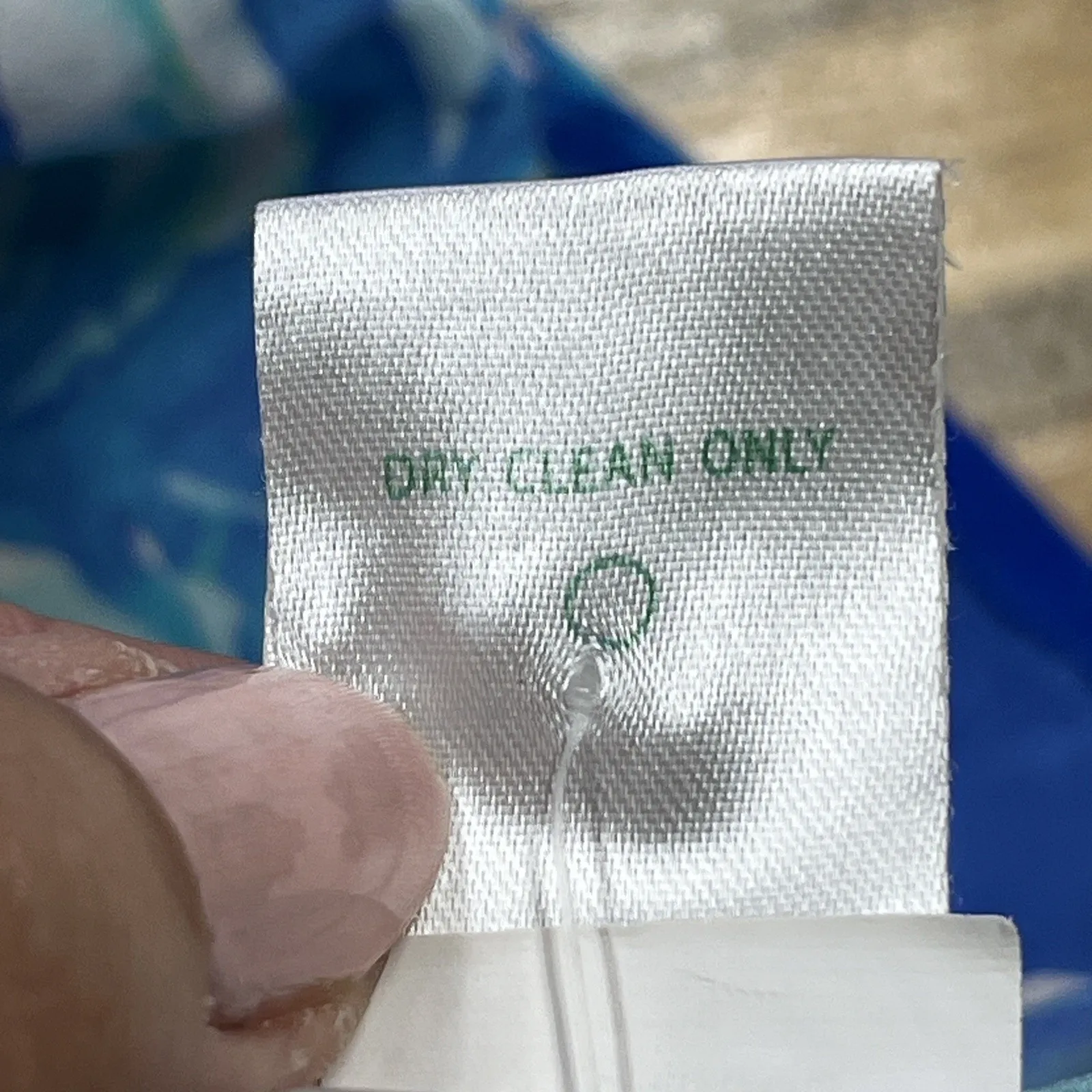 Lilly Pulitzer Elsa Silk Blouse Casa Del Sol Smocked Henley Sz XXS Colorful - Image 11