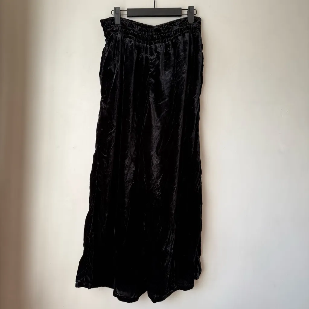 By Anthropologie The Somerset Black Velvet Cropped Wide Leg Pants S - Image 7