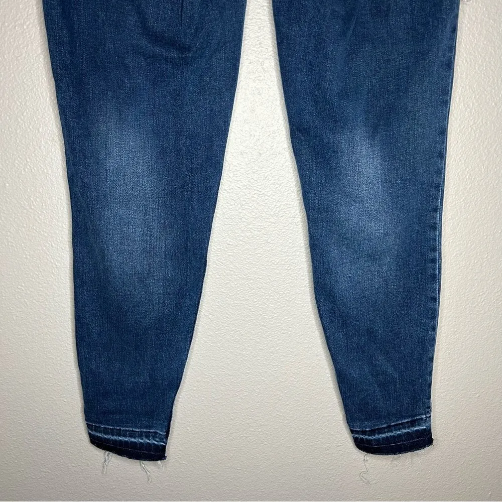 Distressed high waisted shapewear ankle skinny jeans size large - Image 7