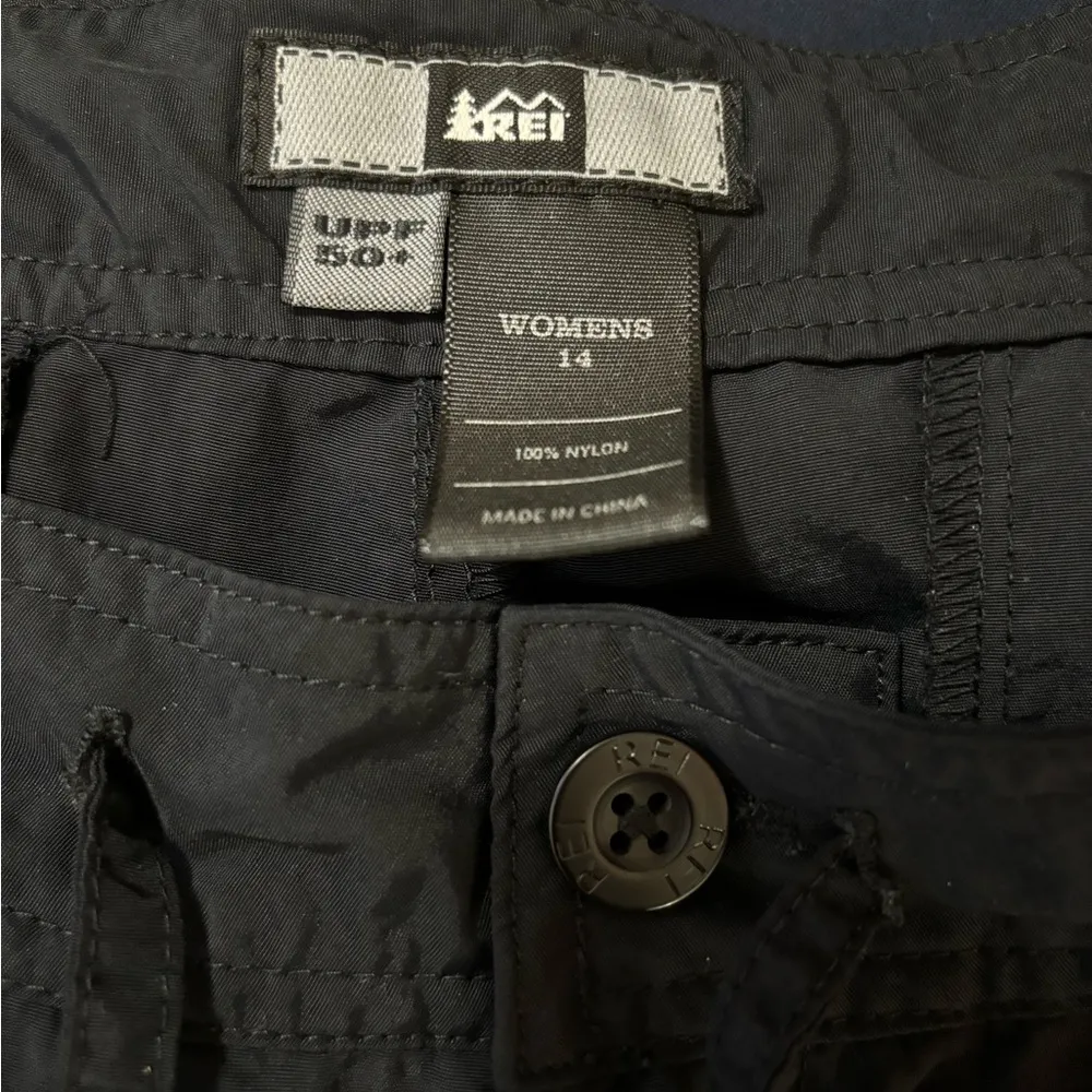 REI Black UPF 50+ Cropped Drawstring Hiking Pants - Image 7