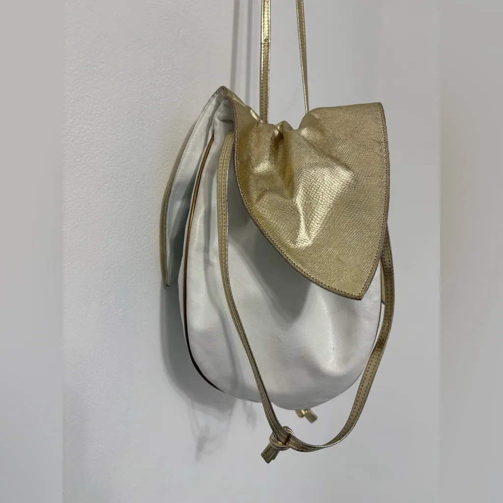 Vintage 80s Metallic Gold White Drawstring Petal Bucket Bag - Image 2