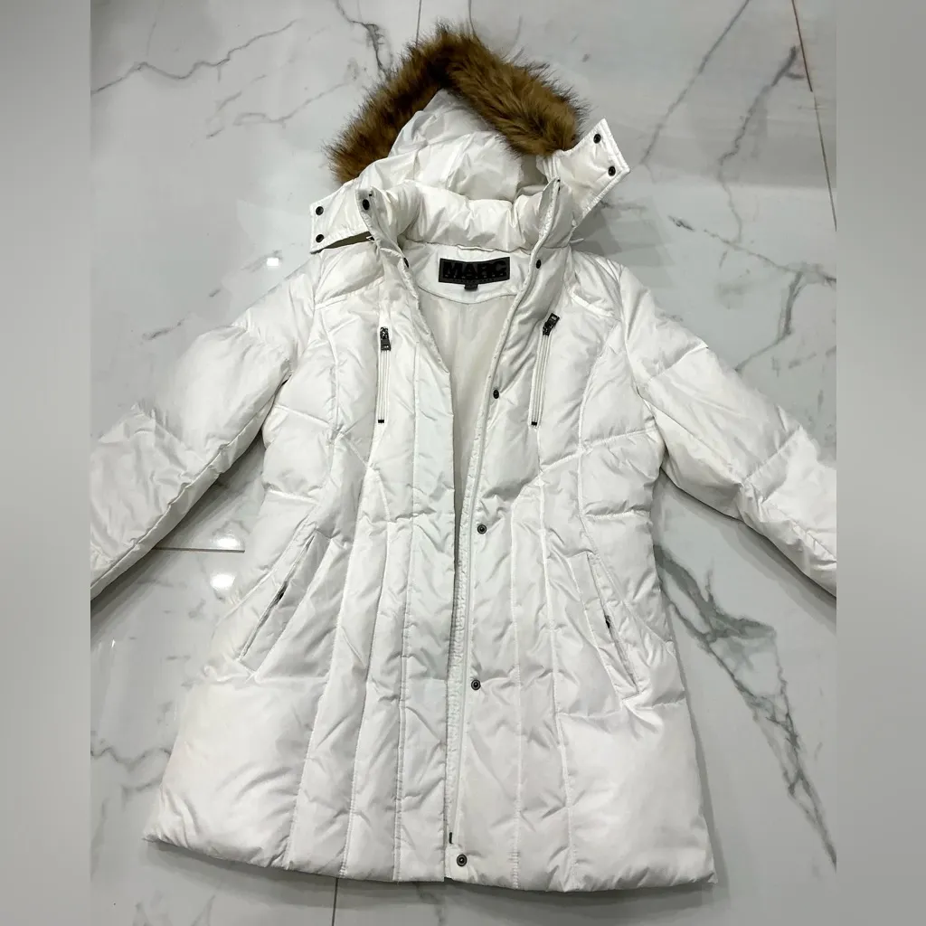 Stylish pretty puffer coat ❄️❄️ - Image 9