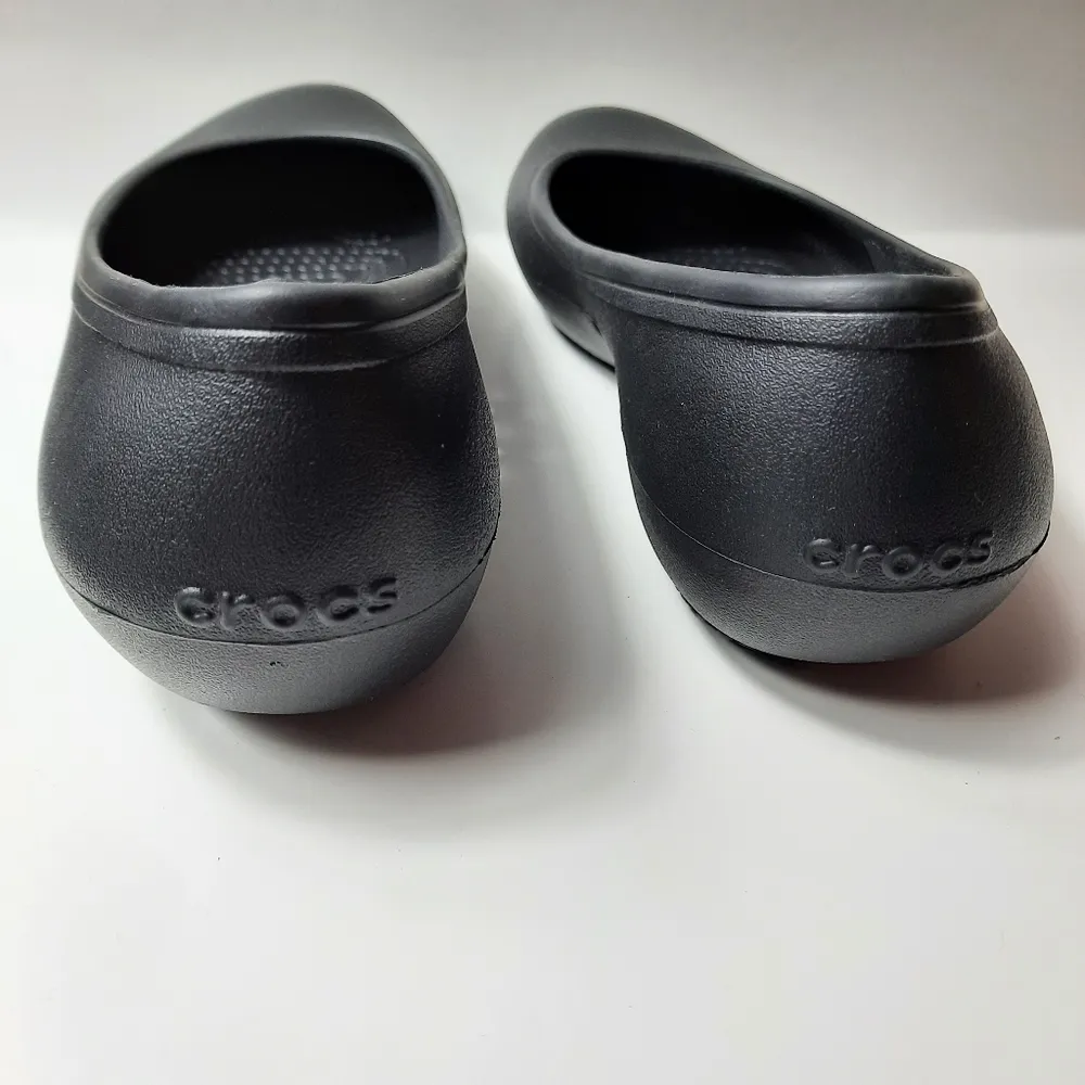 Crocs  Iconic Comfort Shoes - Image 6