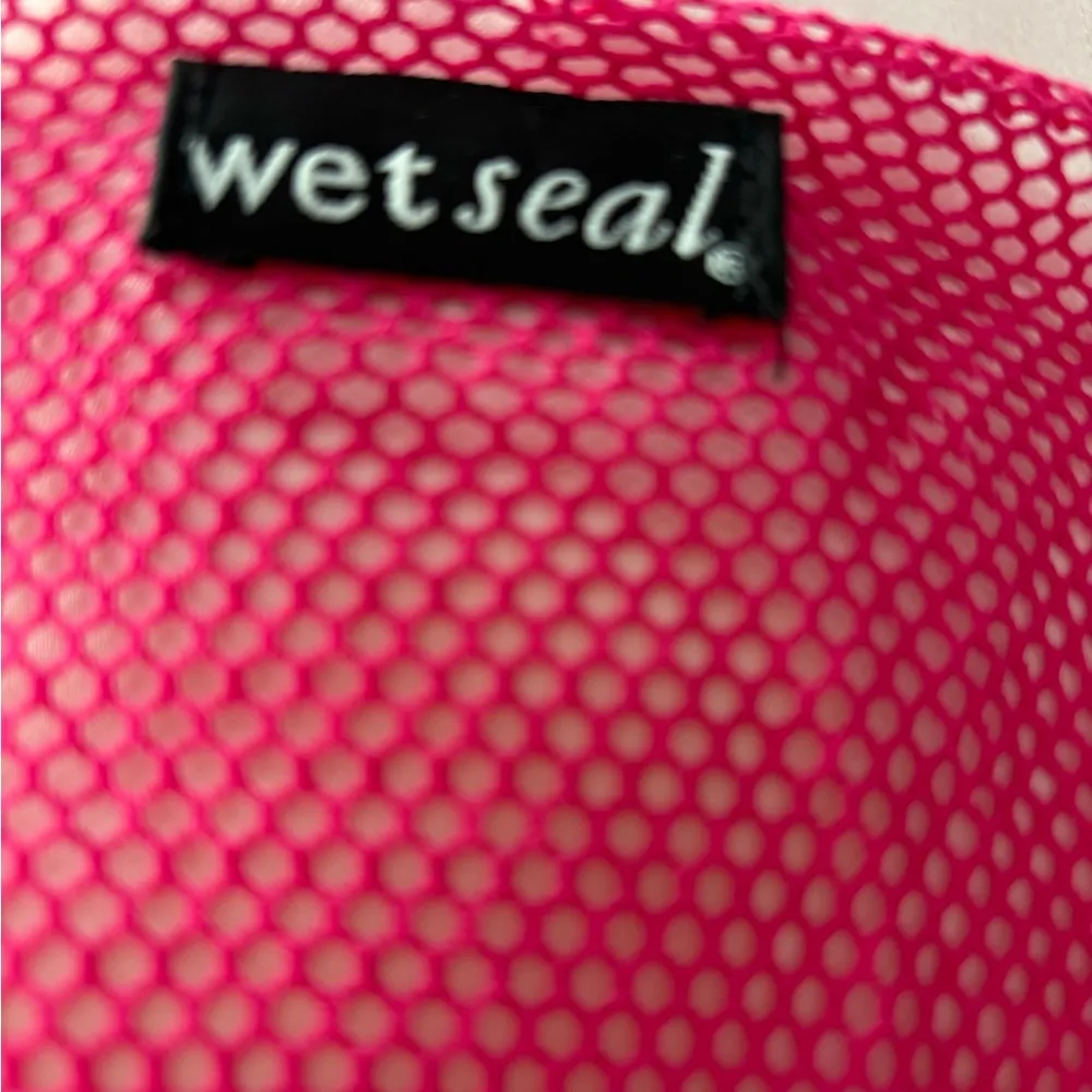 Wet Seal Y2K rare mesh sleeve less top size Medium fuchsia pink - Image 7