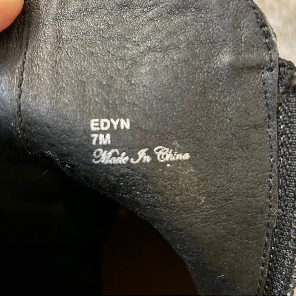 Donald J. Pliner Edyn Metallic Block Heel Ankle Boots Size 7 - Image 13