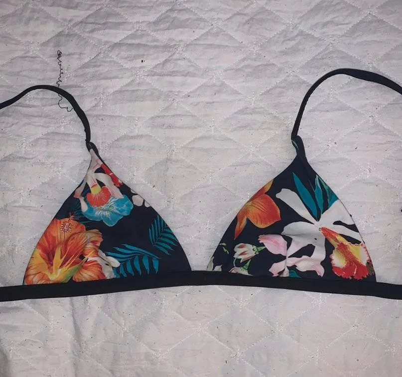 Volcom Bikini Top - Image 2