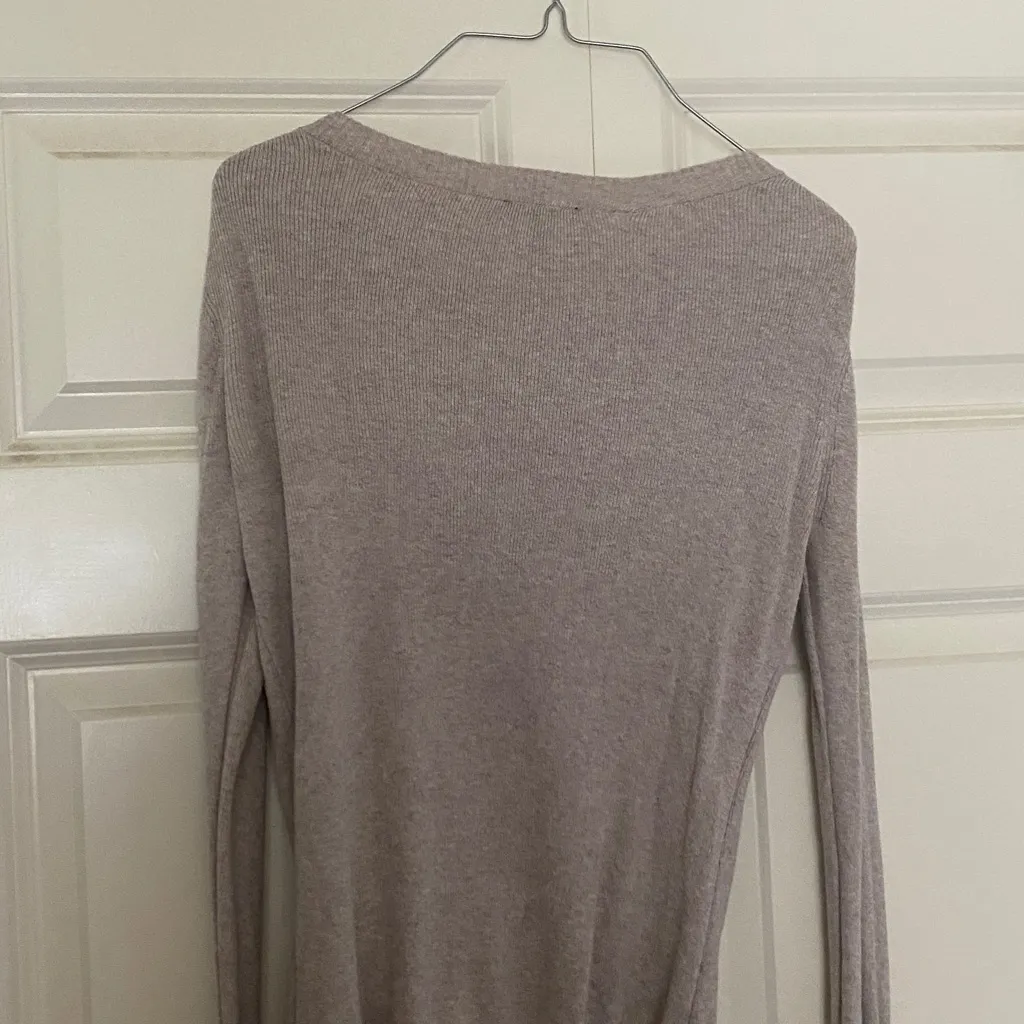 EXPRESS  Heather Gray Knit Top - Image 4