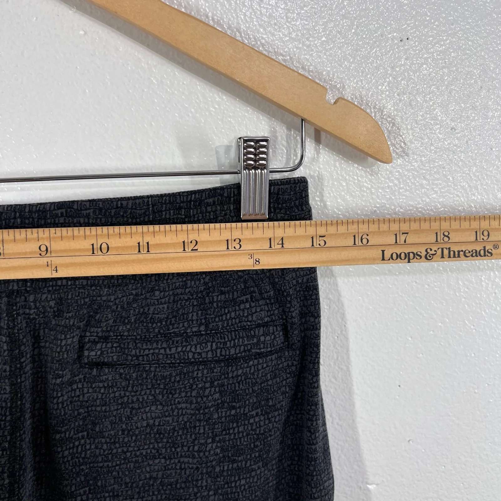 Pair of Thieves Women's Lounge Shorts Small Black Textured Knit Soft Drawstring Gray Size undefined - Image 5