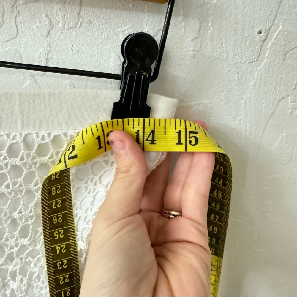 Bebe White Tiered Ruffle Lace Eyelet Midi Pull On Stretch Skirt Small - Image 4