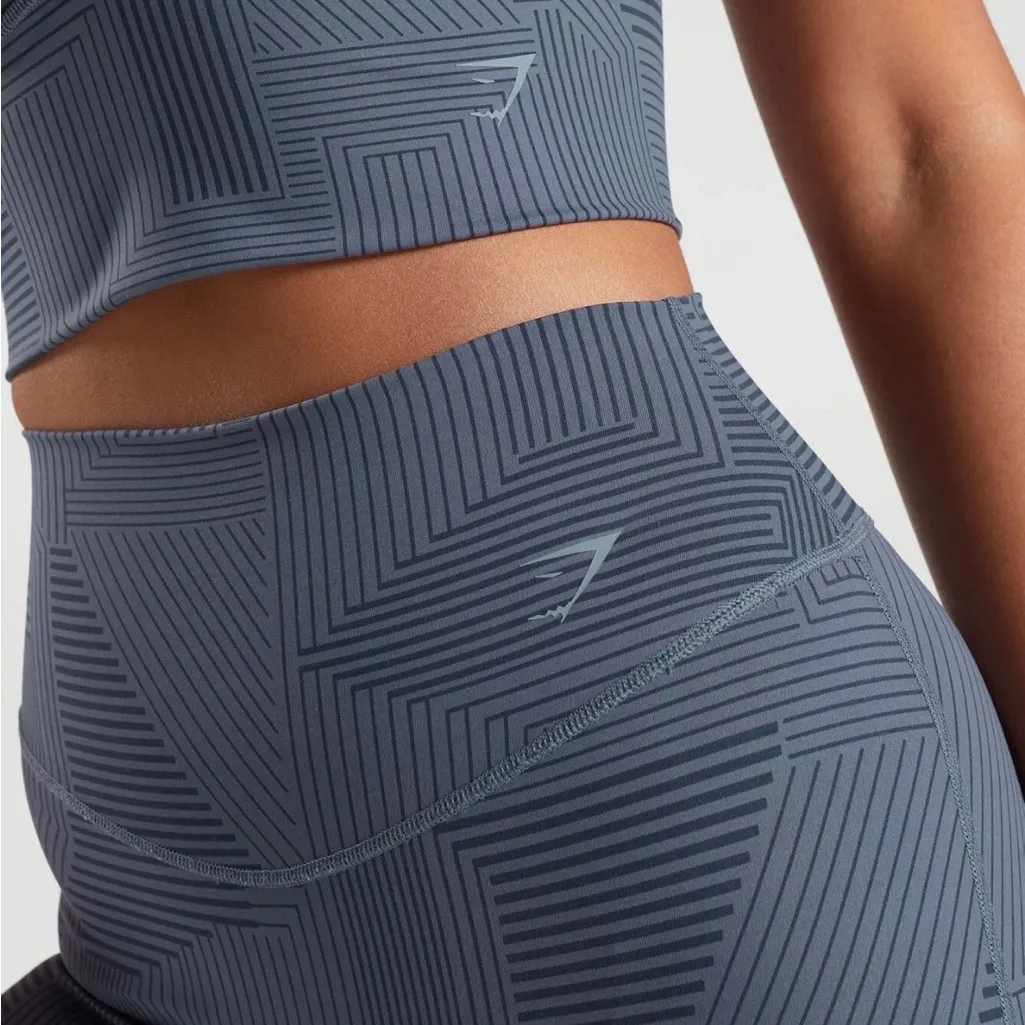 NWOT! Gymshark Gray Elevate Leggings size S - Image 5