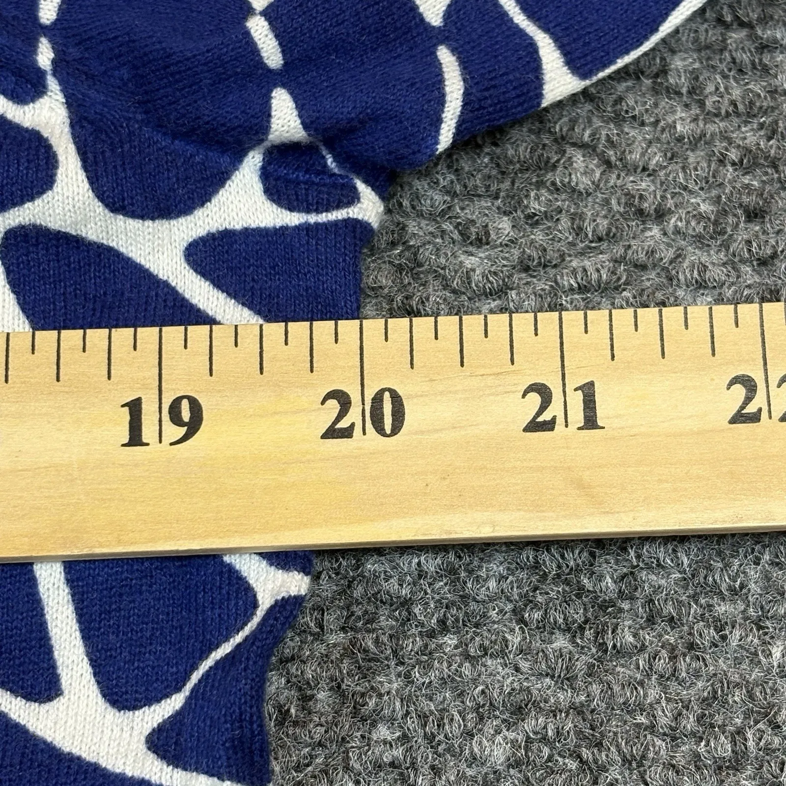 Pendleton Blue White Cardigan Sweater Button Up Size M Women's - Image 8