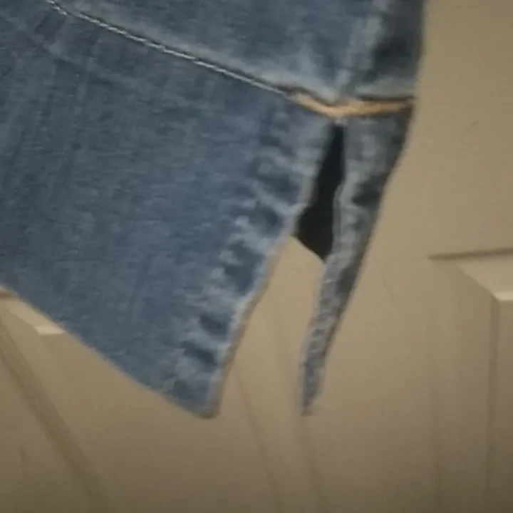 FINAL MARKDOWN White stag capris 10 - Image 5