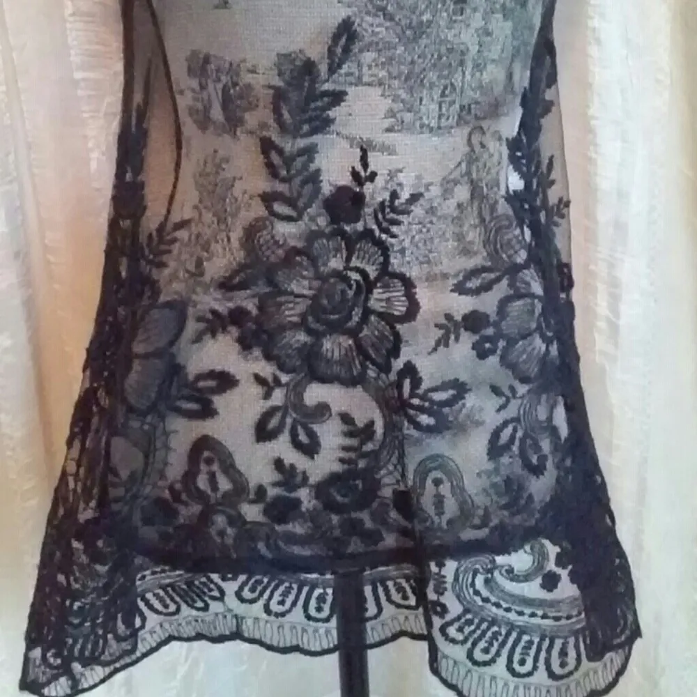 Black Sheer Lace Tank Top - Image 3