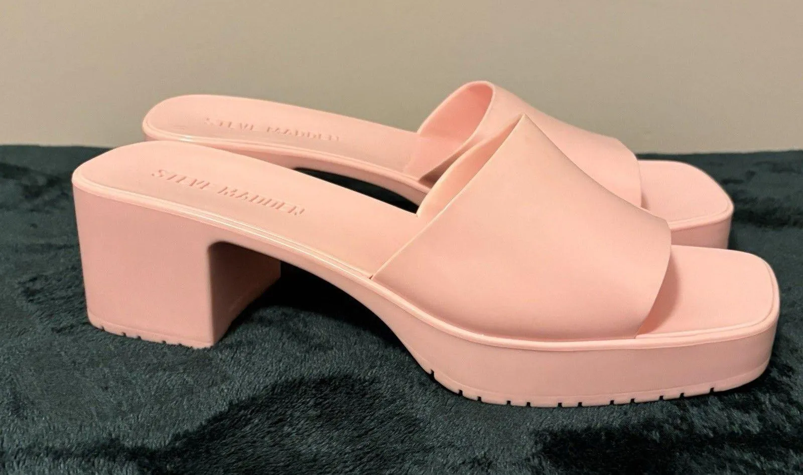 Steve Madden Women’s Harlin Chunky Pink Sandals Size 8M - Image 2