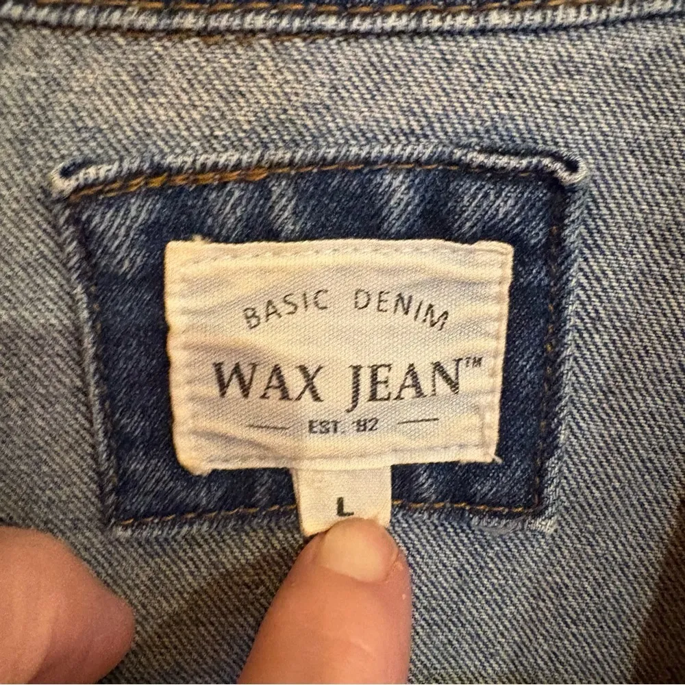 Wax Jean Floral Embroidered distressed jacket size L Blue Size L - Image 3