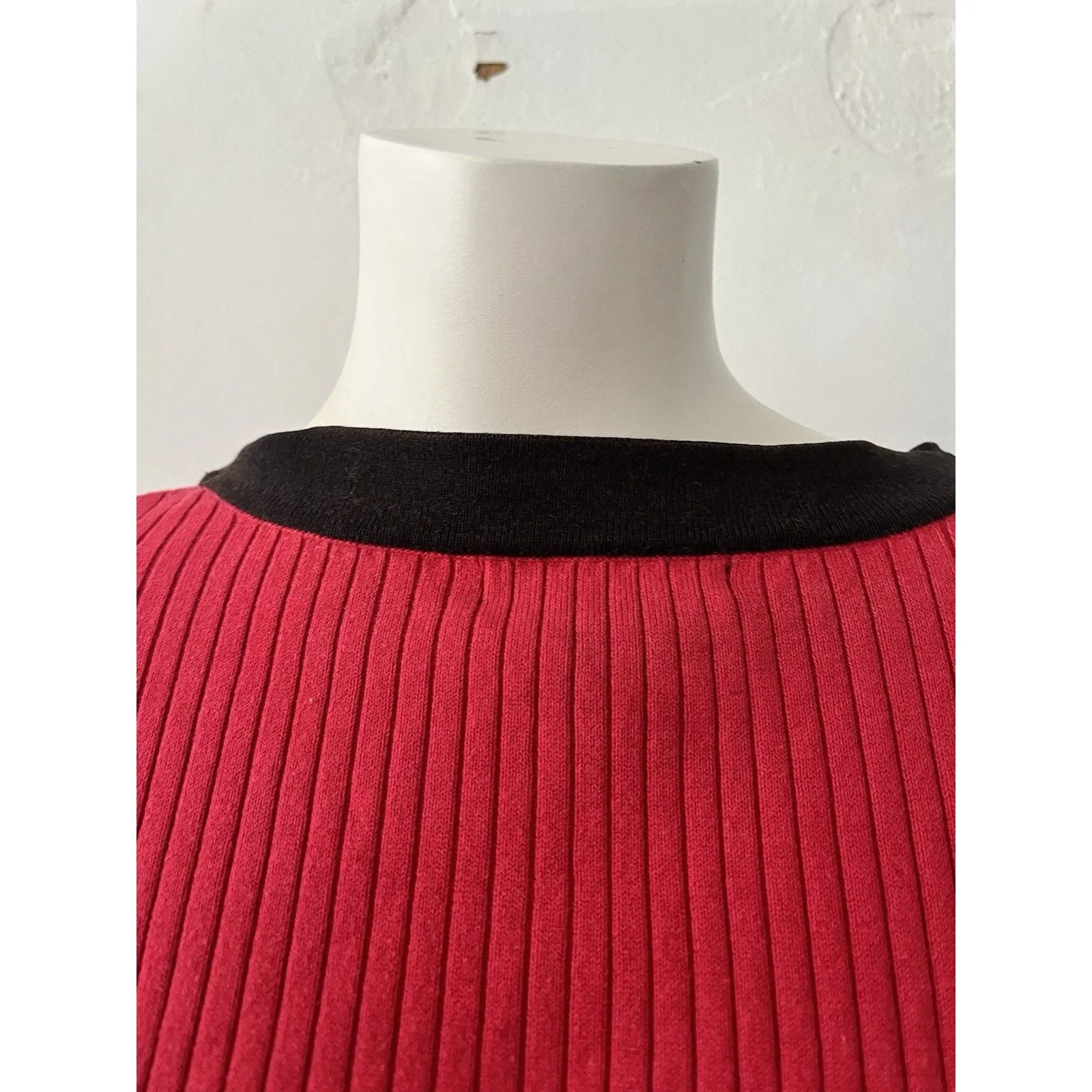 Babette Ballinger Sweater Size M Gothic Red Black Trim Button Front Ribbed Knit Size M - Image 4