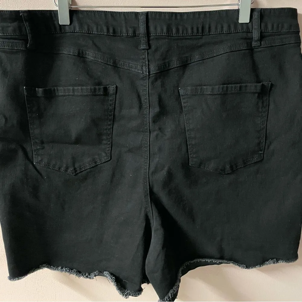 Fashion to Figure Black Bedazzled Zippered Raw Hem Denim Shorts Plus Size 20 EUC - Image 8