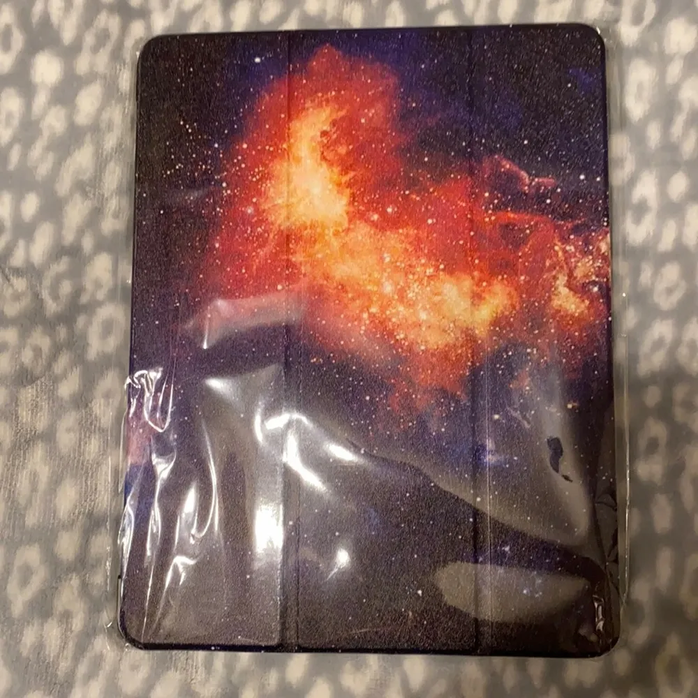 NWT iPad Pro 12.9” (2018) tri - Image 2