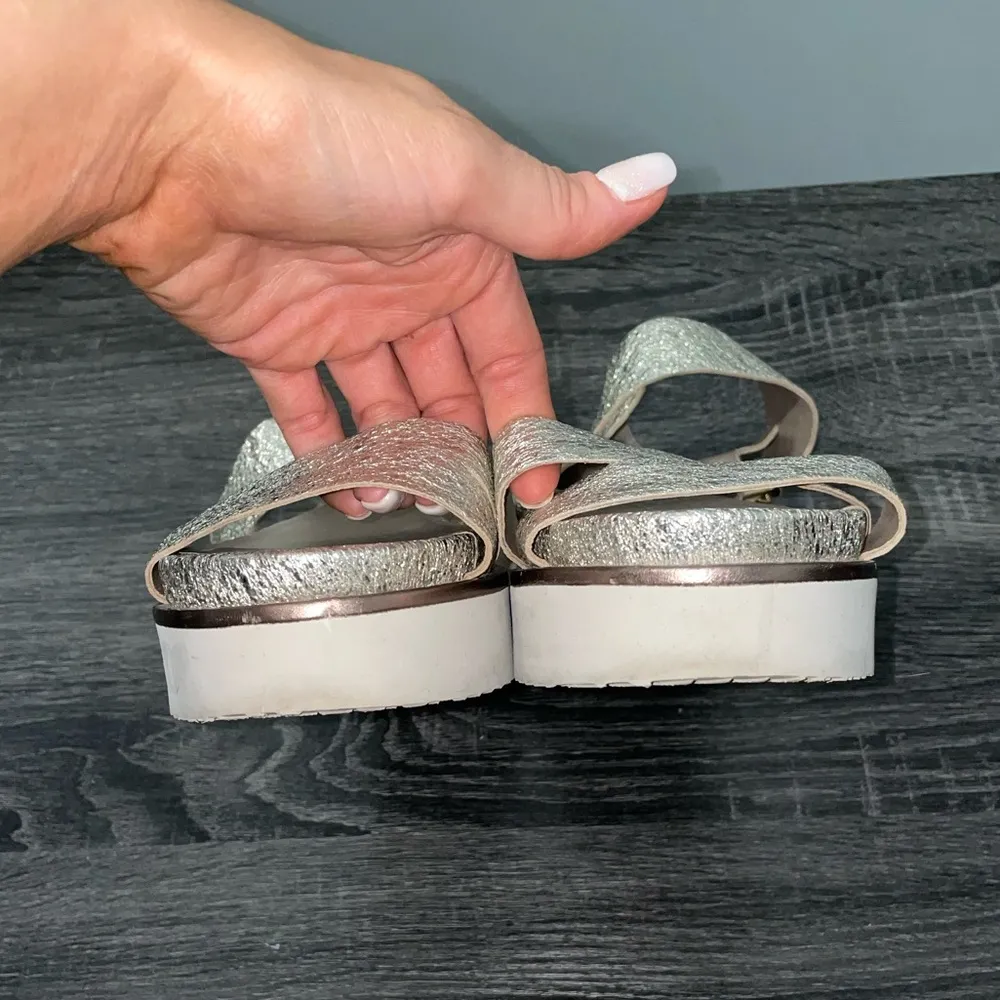 AGL silver Leather Ankle Strap Platform Sandals size 38 1/2 (8 1/2) - Image 4