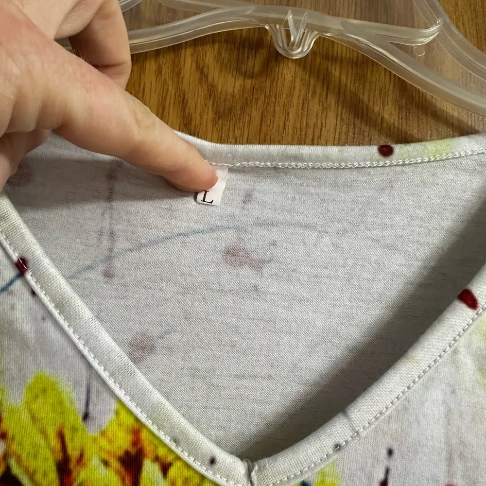 Women’s Vibrant Floral Sunflower V - Image 3