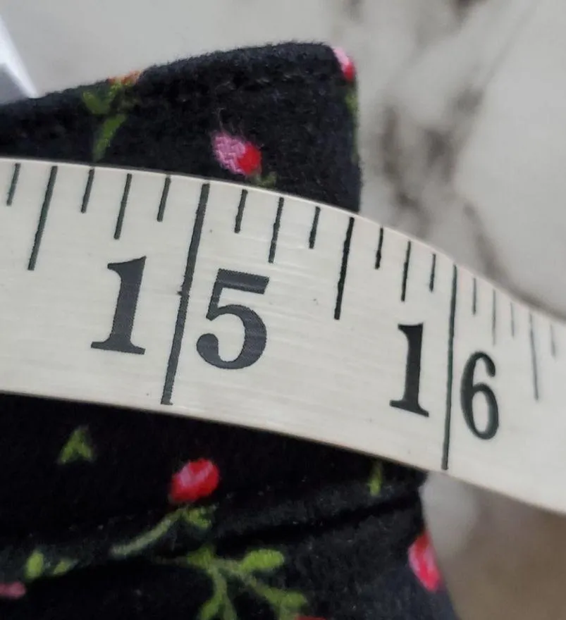 levis midrise shortie denim shorts size 29 - Image 7