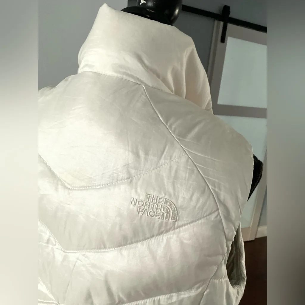 THE NORTH FACE puffer best 🌷🌷 - Image 4