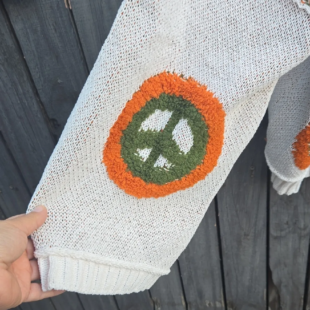 POL Cream and Orange V-Neck Sweater - Image 7