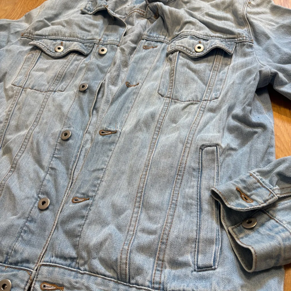 Jean Denim Jacket Y2K Wolf Patch Light Blue WashGrunge Punk Classic Basic Sz M/L Size M - Image 2