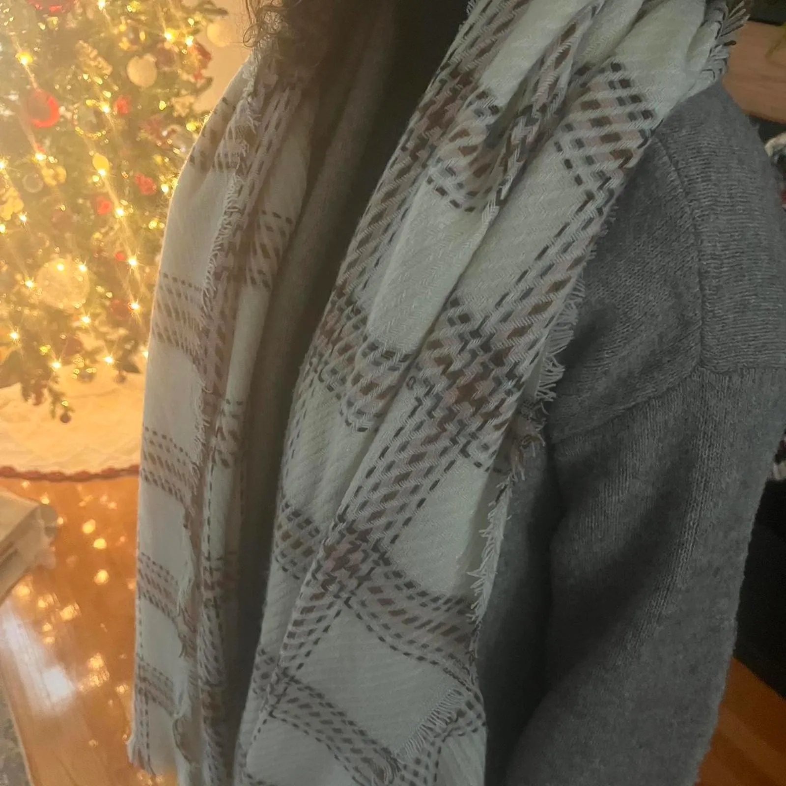 Cejon Heritage Women's Plaid Woven Scarf Wrap Shawl White - Image 2