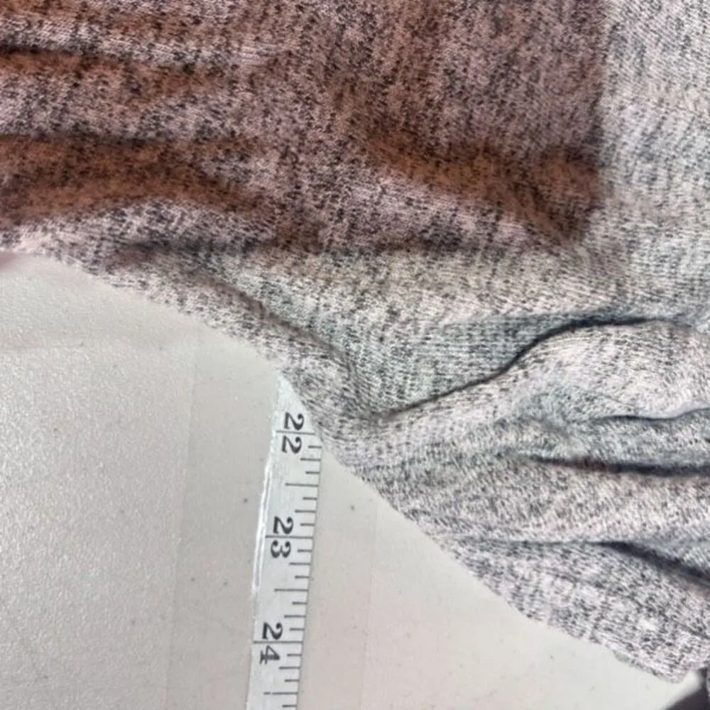 Rails Women's Knit V-Neck Long Sleeve Pullover Sweater Leigh Melange Gray Medium - Image 9