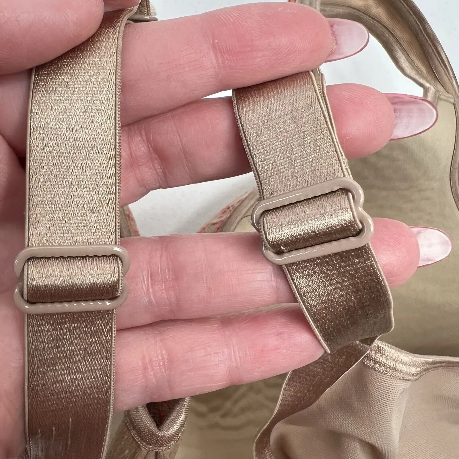 Cacique Size 42D Bra Lightly Lined Full Coverage Wireless No Wire Beige Women’s - Image 6