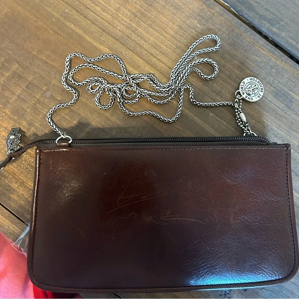 Brighton Vintage  Croco Embossed Leather Crossbody Purse - Image 4