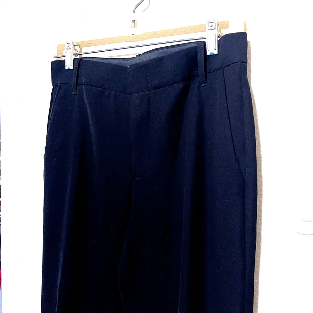 Vince Black dress pants women's sz 2 cropped cuffed office career XS TINY FLAW - Image 2