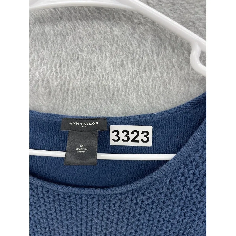 Ann Taylor Women's Pullover Knit Sweater Solid Blue Size Medium Long Sleeve - Image 8