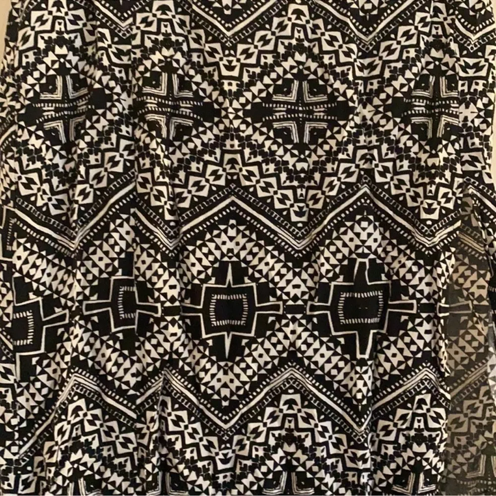 Express Aztec Print Midi Skirt with Side Slit Size: S - Image 5