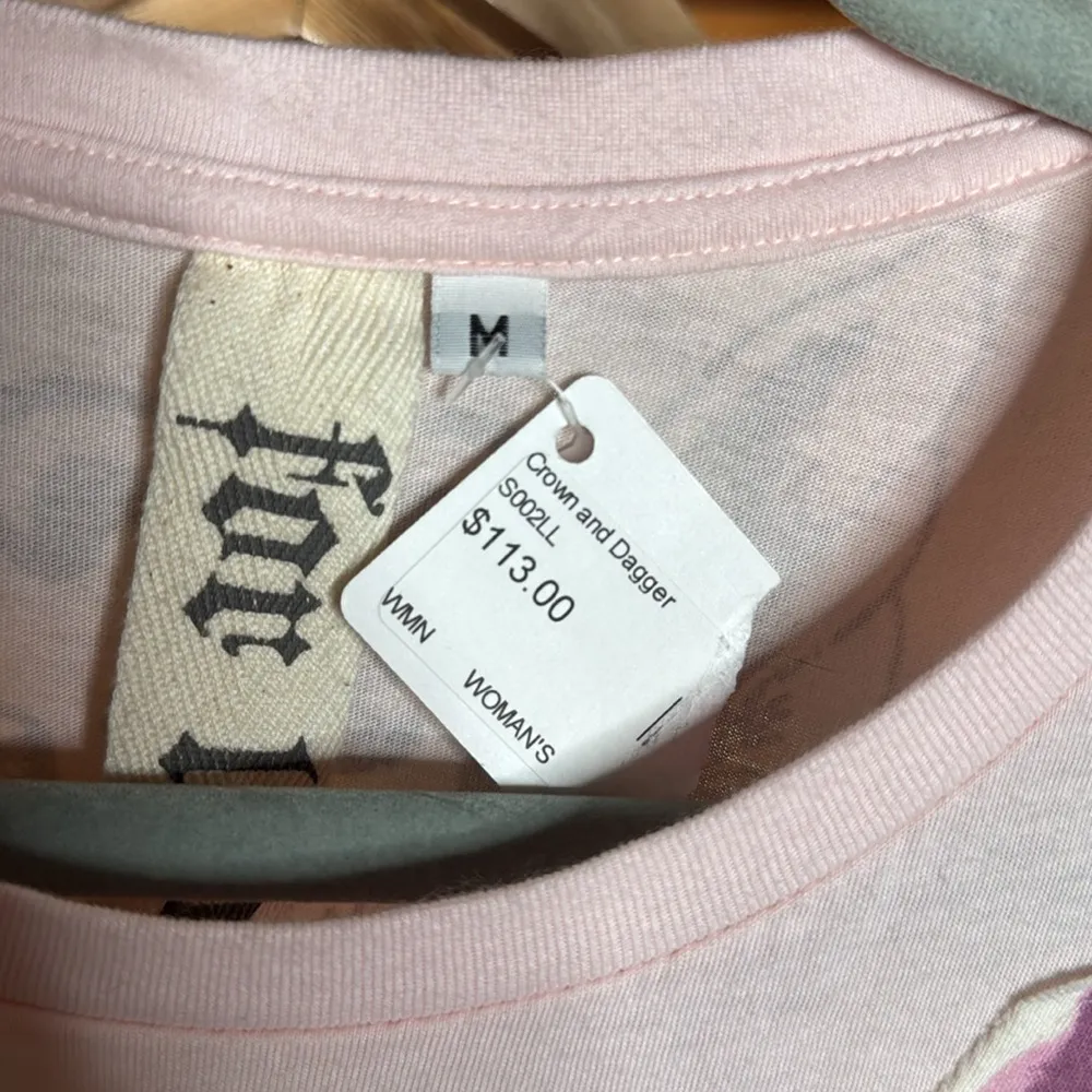 NWT Johnny Was For Love and Liberty Crown and Dagger Tee Light Pink Size Medium - Image 6