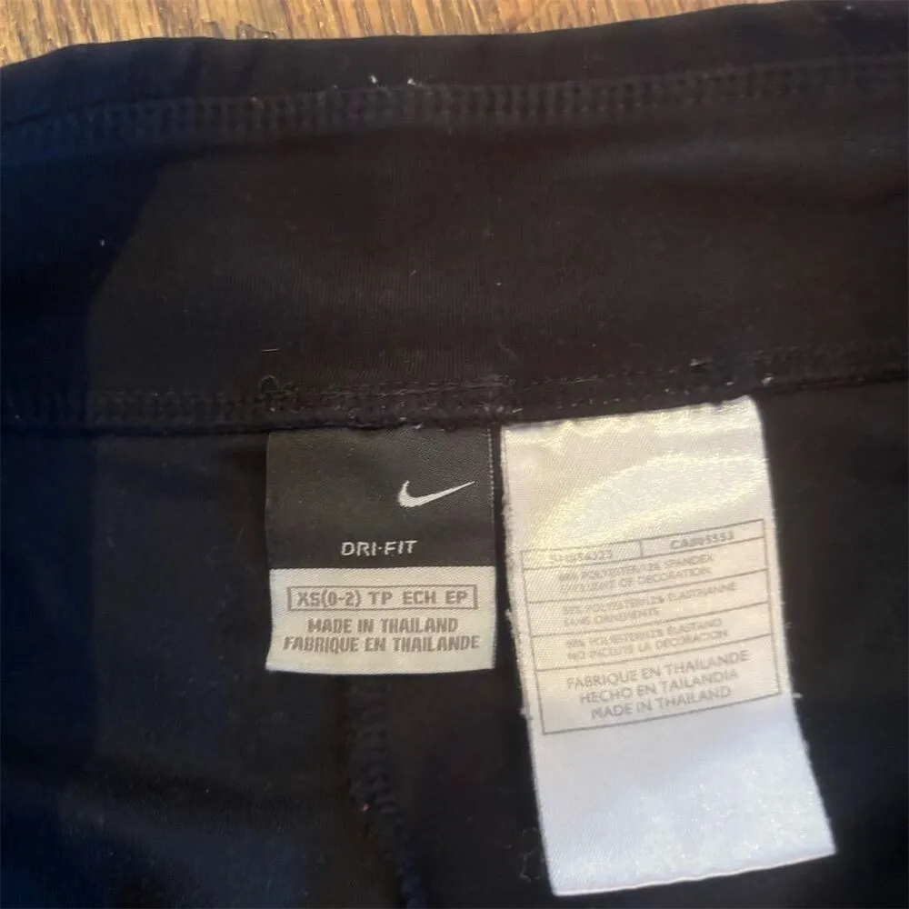 Nike Women's XS Black Cropped Leggings Dri-FIT Running Yoga Athleisure - Image 4