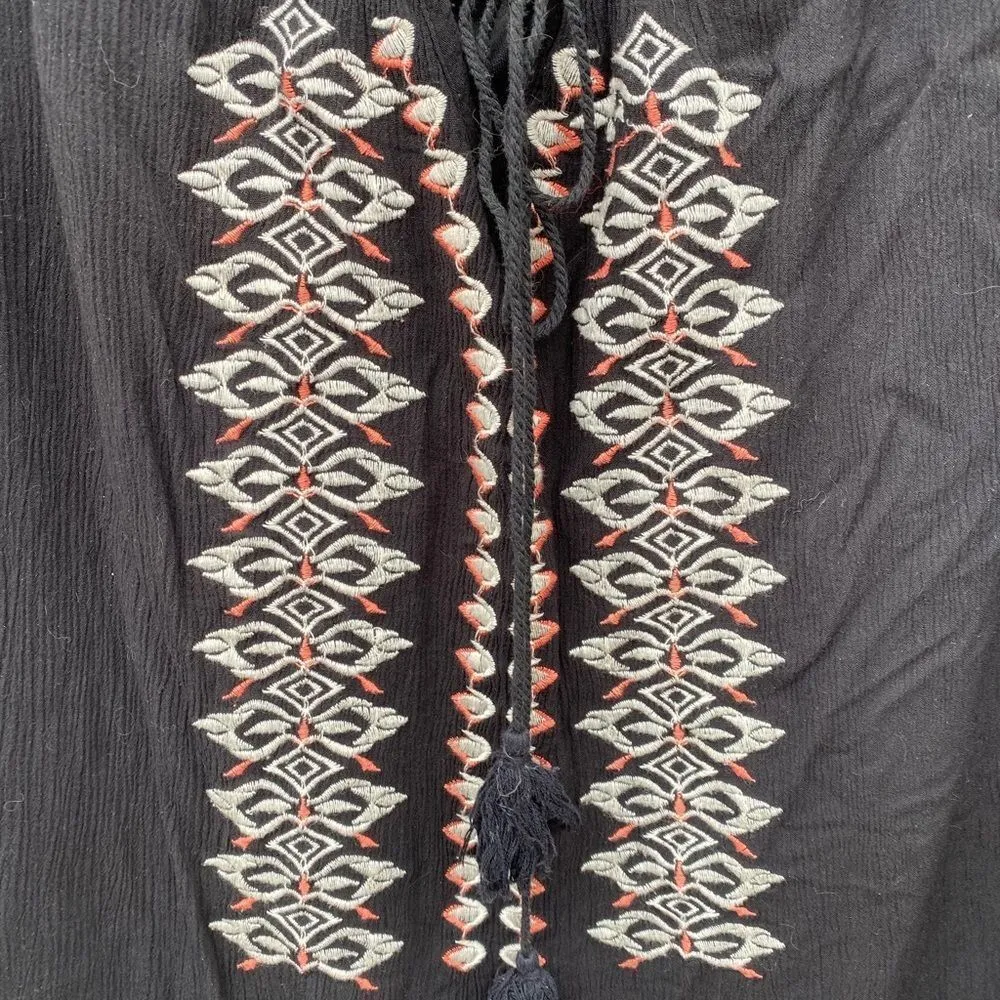 Exist Embroidered Tunic Top‎ - Image 2