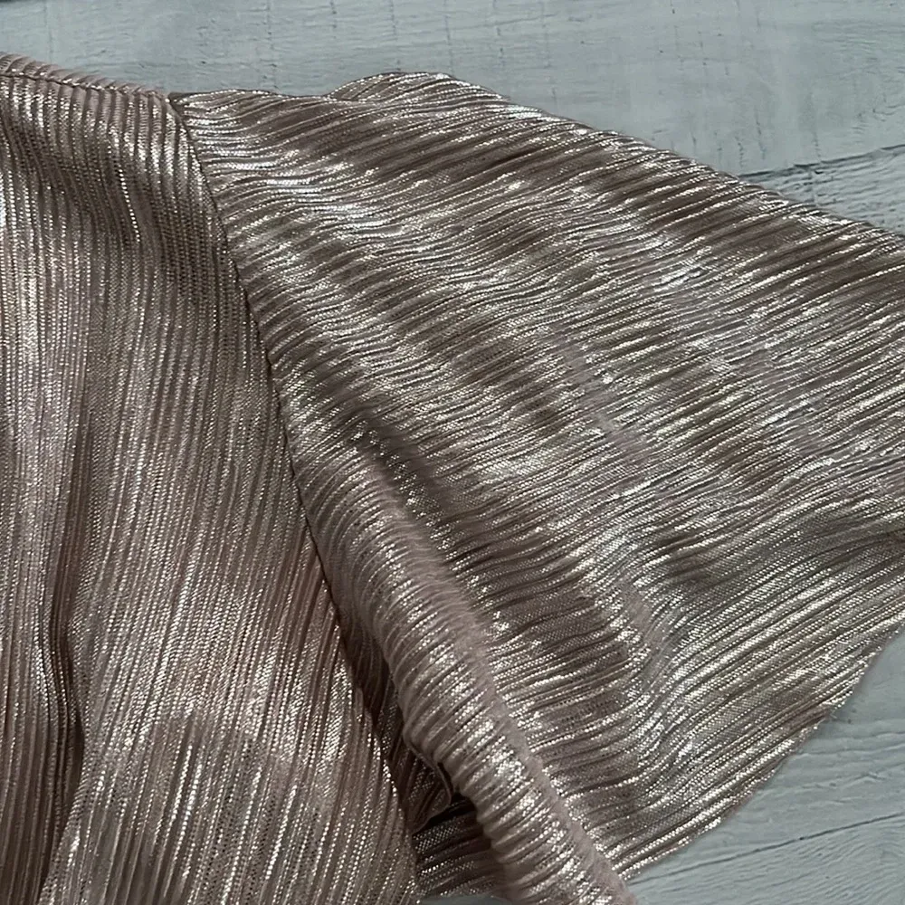 ASOS Blush Metallic Pleated Knotted Crop Top US 0 - Image 3