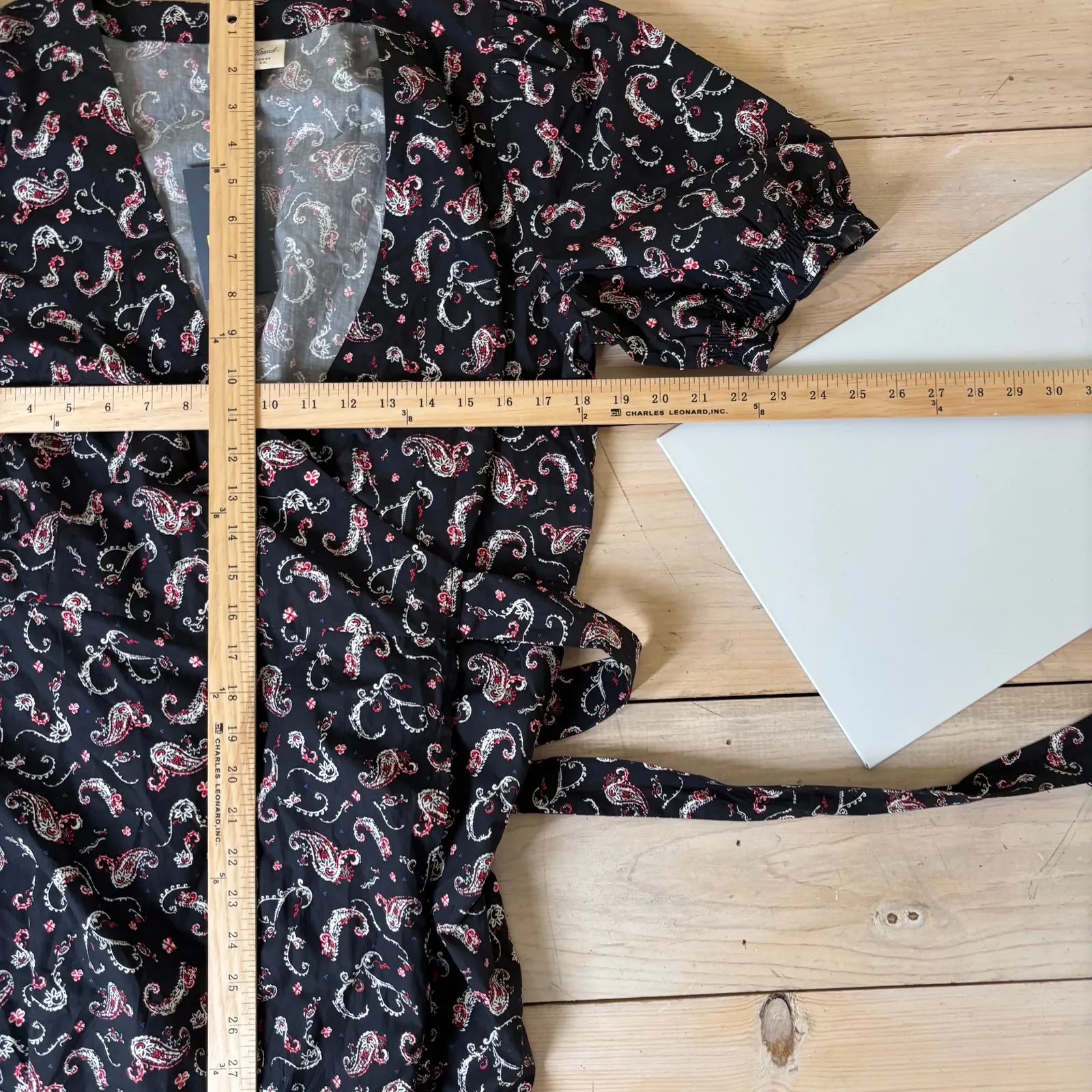 Universal Thread NWT Women's Puff Short Sleeve Midi Wrap Dress Black Paisley L - Image 11