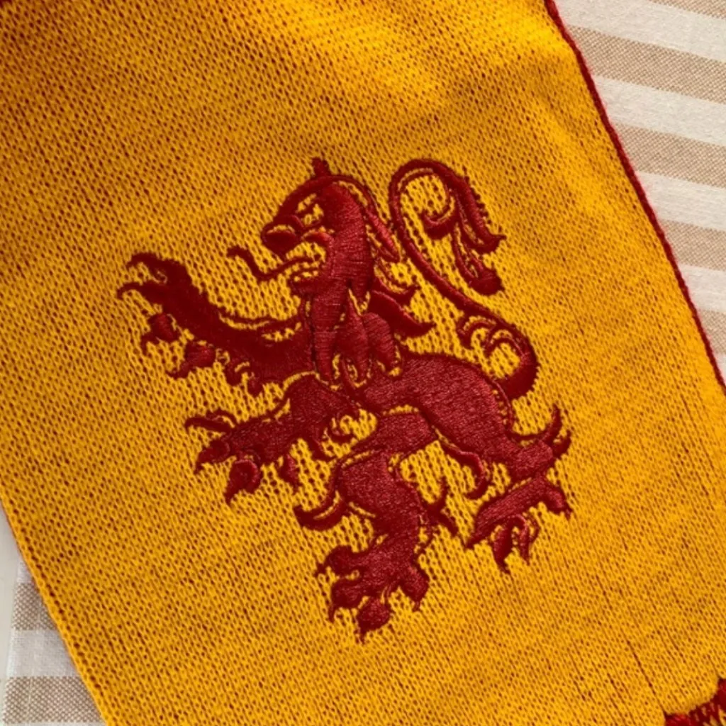 Gryffindor Embroidered Knit Scarf Making of Harry Potter Warner Bros Studio Tour Red - Image 11
