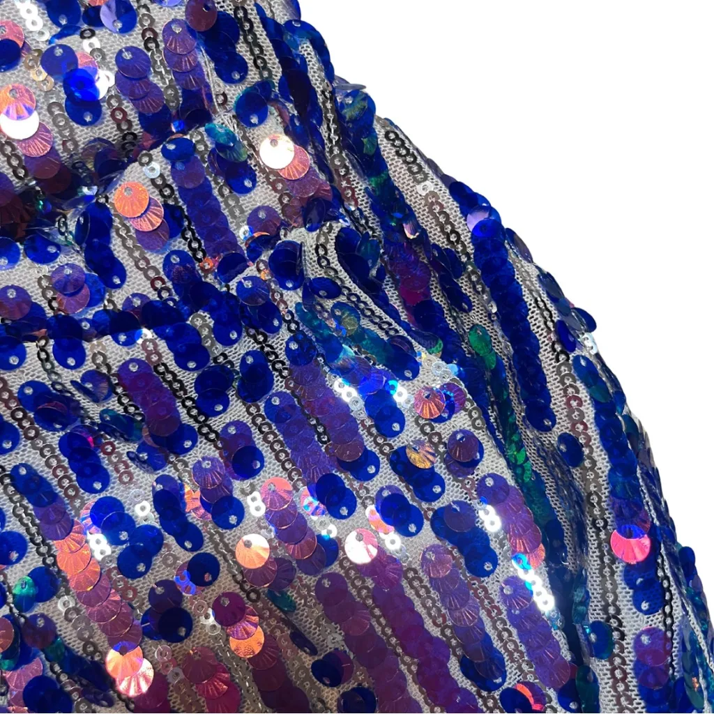 New ZARA Sequin Wrap Skirt ✨
Size Small - Image 4