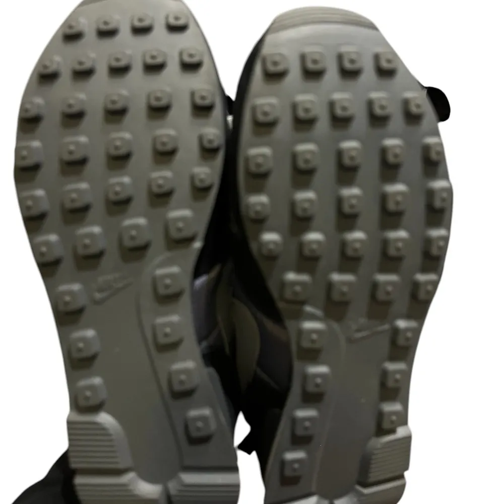 Nike Women's  Nike internationalist Athletic Shoes - Black and Gray - Image 4