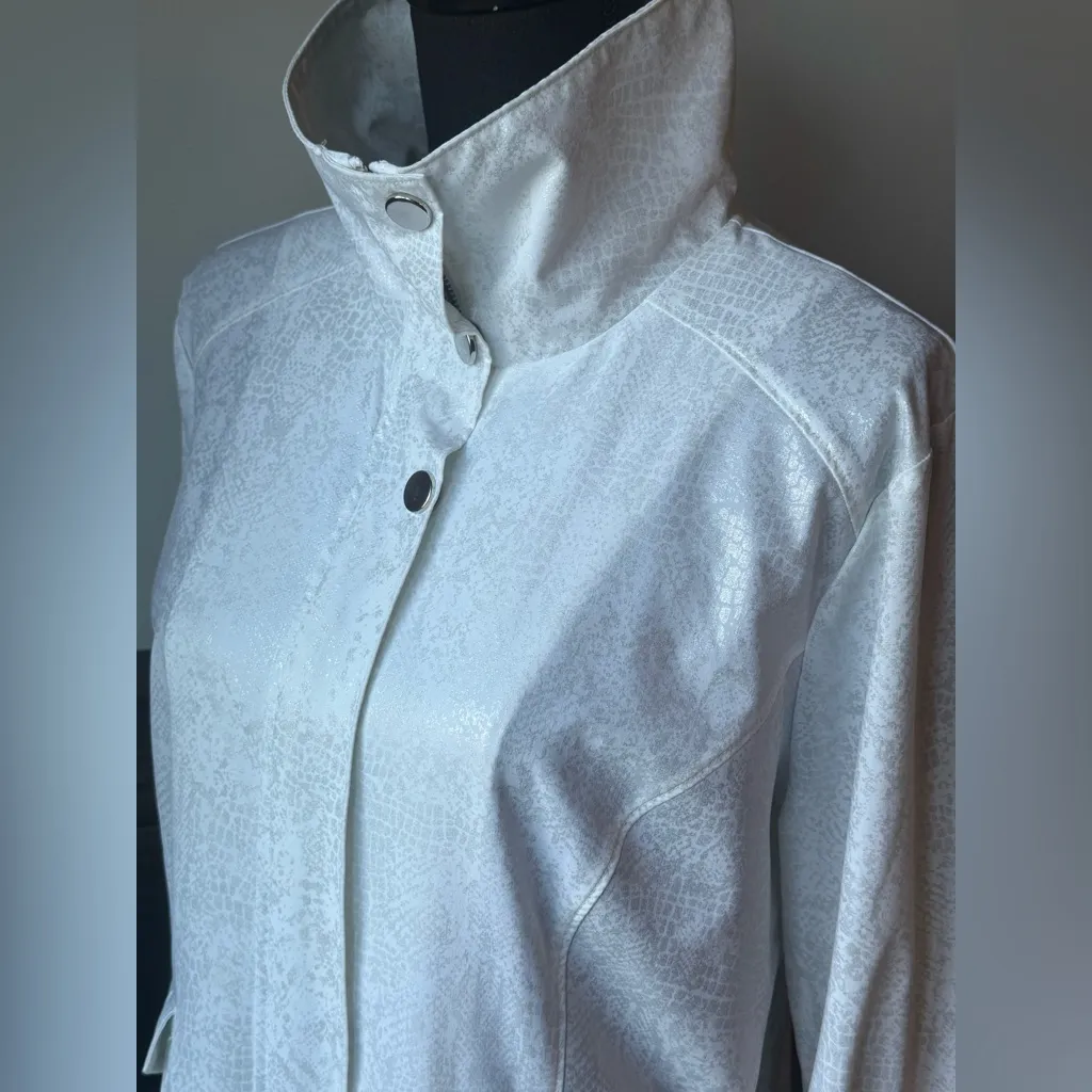 Laura Ashley Fashion Jacket White & Silver Snake print petite large - Image 2