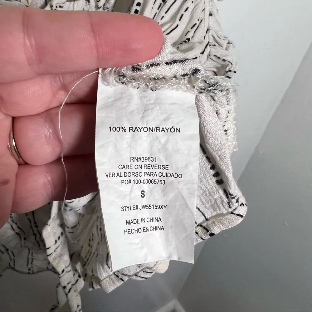 Altar’d State Button Down Tank Top Ruffles White Black - Image 9