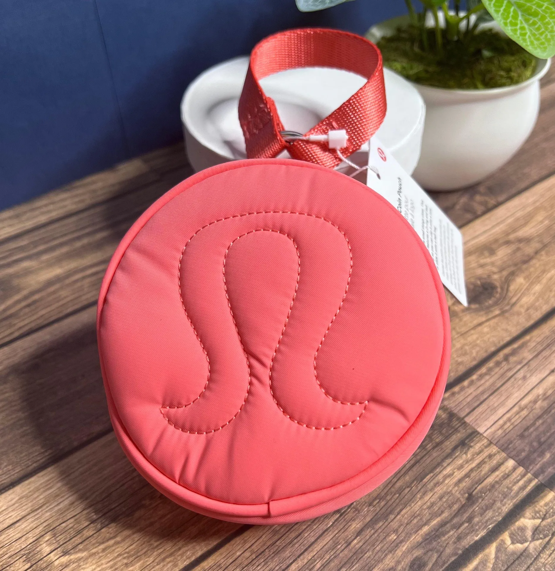 Lululemon Logo Coin Pouch NWT Raspberry Cream - Image 6