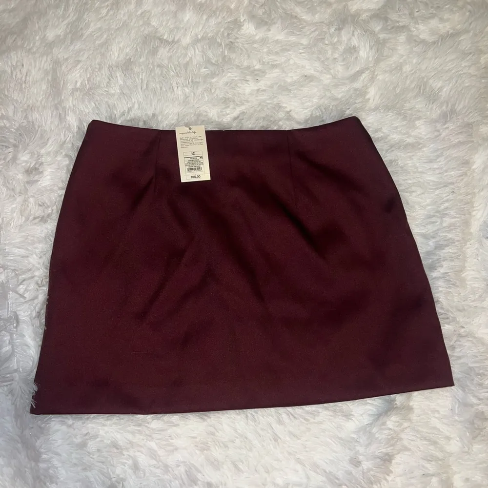 NWT A New Day Red Maroon Satin Mini Skirt size 12 - Image 4