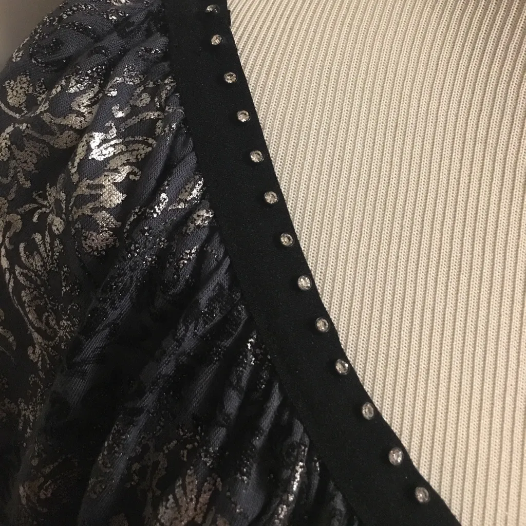 Karen Kane top new without tags - Image 2